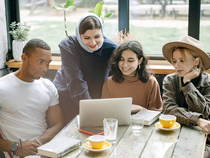 WordPress vs Adobe Experience Manager - Ecosystems, Support, and Community