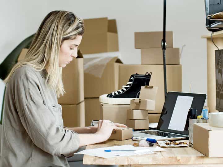 E-commerce Integration: WooCommerce vs. Adobe Commerce